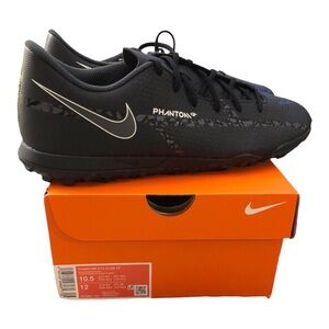 Nike  10.5 Phantom GT2 Club Black Indoor Soccer Turf Football Shoes DC0821-001